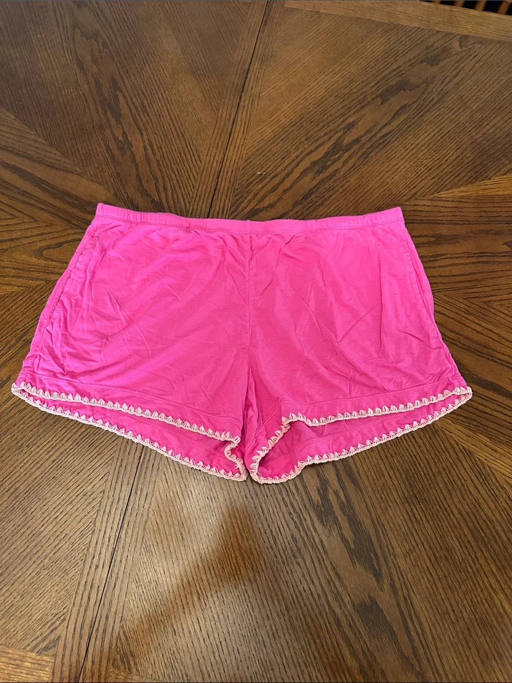 Classic Short Sleeve Pink Pajama Set with Contrast Trim